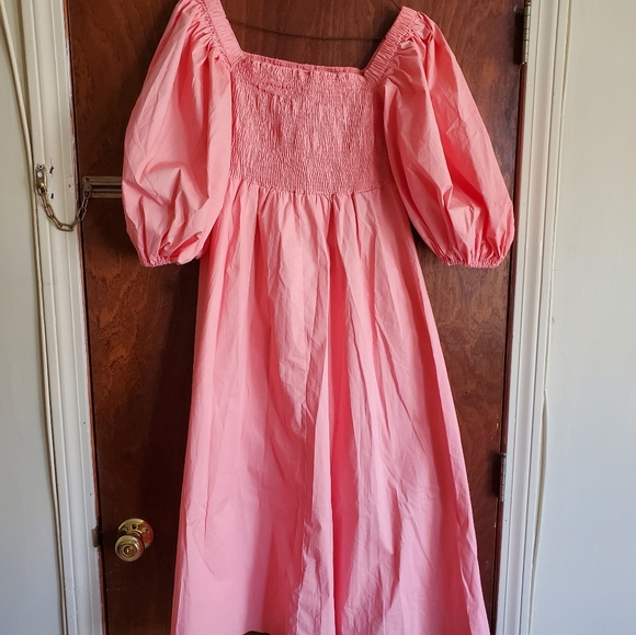 NWT SOKIE COLLECTIVE Puff Sleeve Light Pink Smoked Midi Pleated Dress size M - Picture 12 of 16